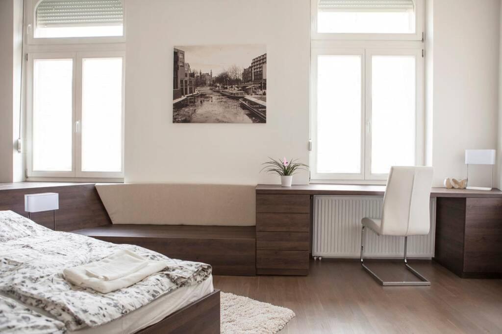 Apartment Downtown Ulloi 3 Budapest Luaran gambar