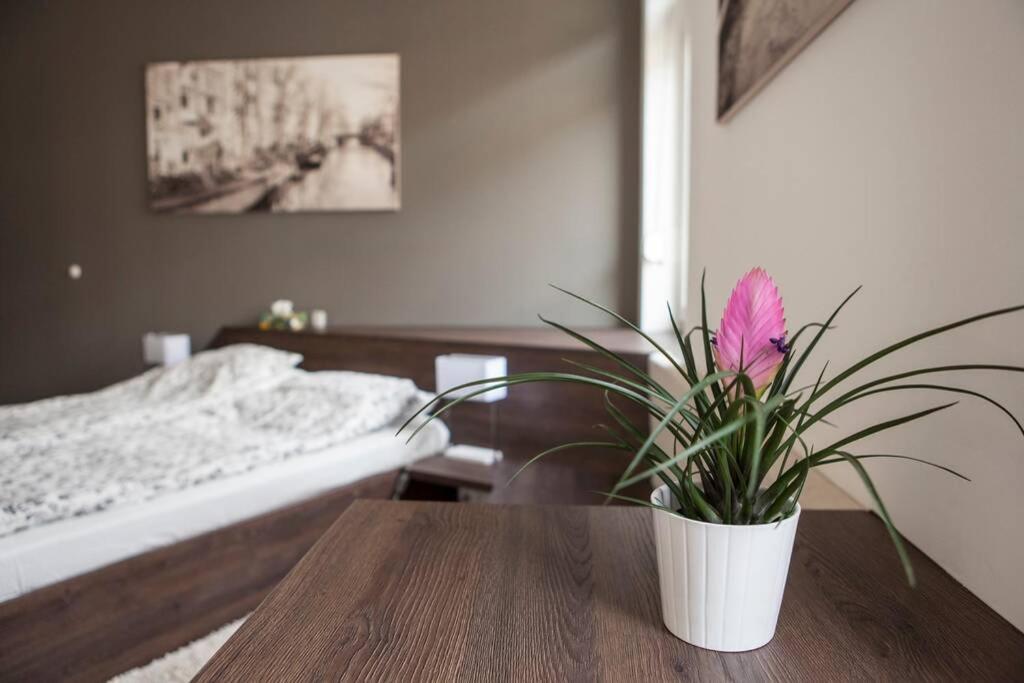 Apartment Downtown Ulloi 3 Budapest Luaran gambar