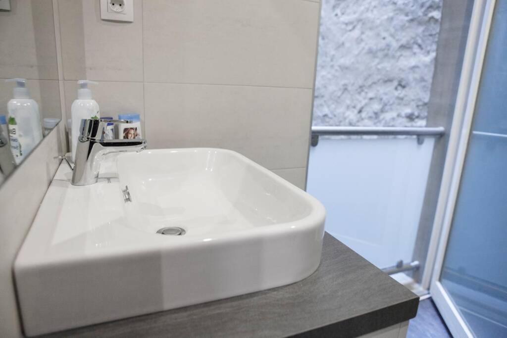 Apartment Downtown Ulloi 3 Budapest Luaran gambar